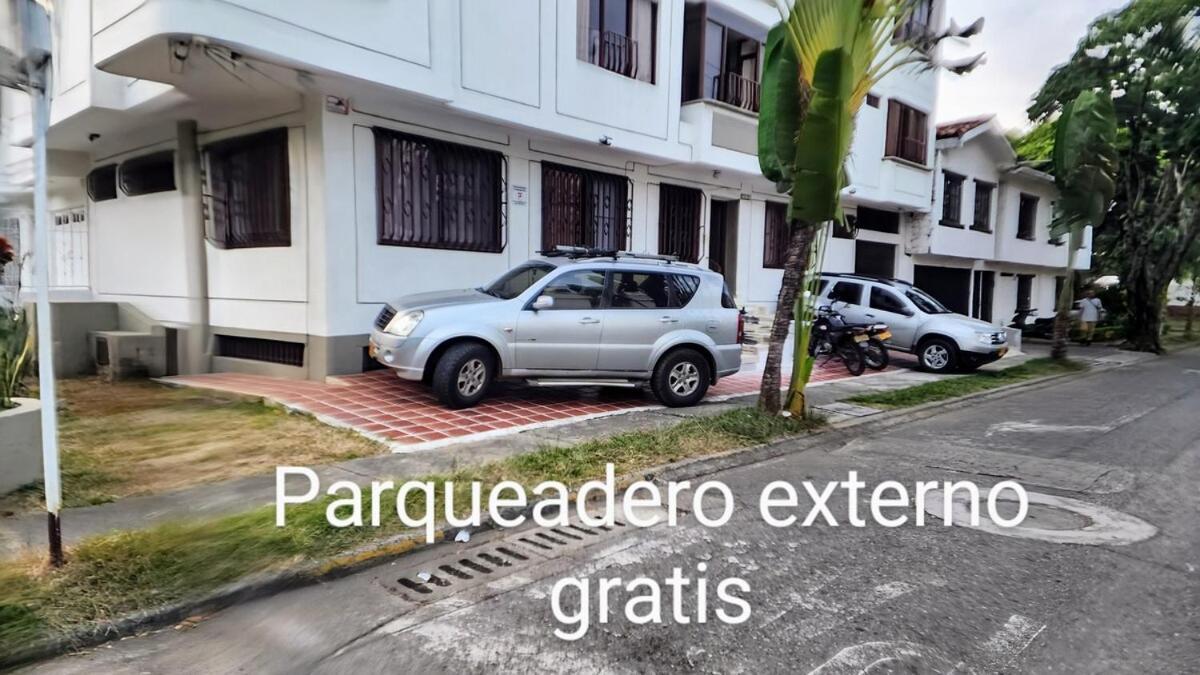 Acogedor Apto Al Lado Del Parque Del Ingenio Apartment Cali Ngoại thất bức ảnh